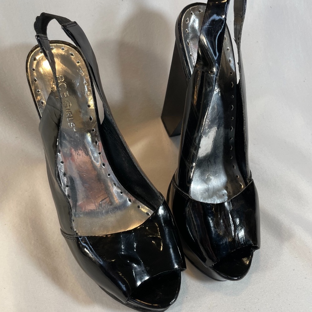 BCBGIRL black patient shoes